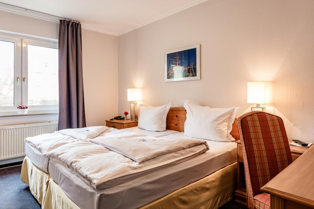 Budget by Zeppelin Hotel Hamburg-Harburg Buitenkant foto
